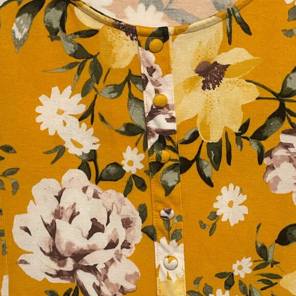 Torrid Super Soft Mustard Floral Top Womens 2X Fit & Flare Button Front Knit - Picture 5 of 9